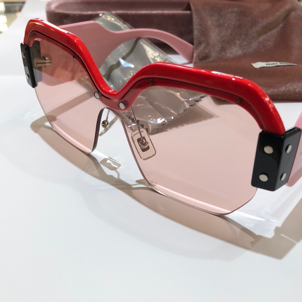 Miu miu Glasses